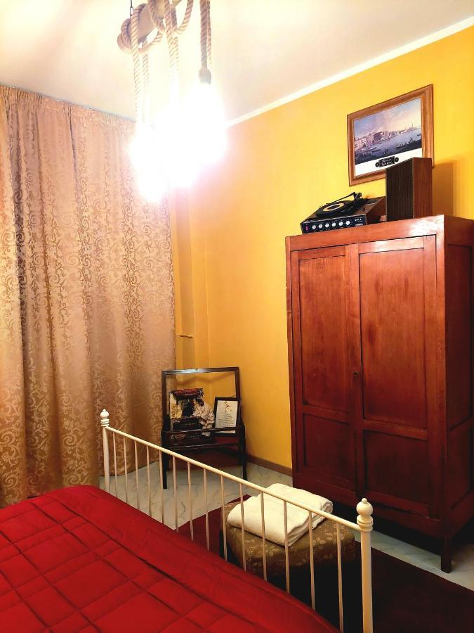 נאפולי Opera...Home מראה חיצוני תמונה